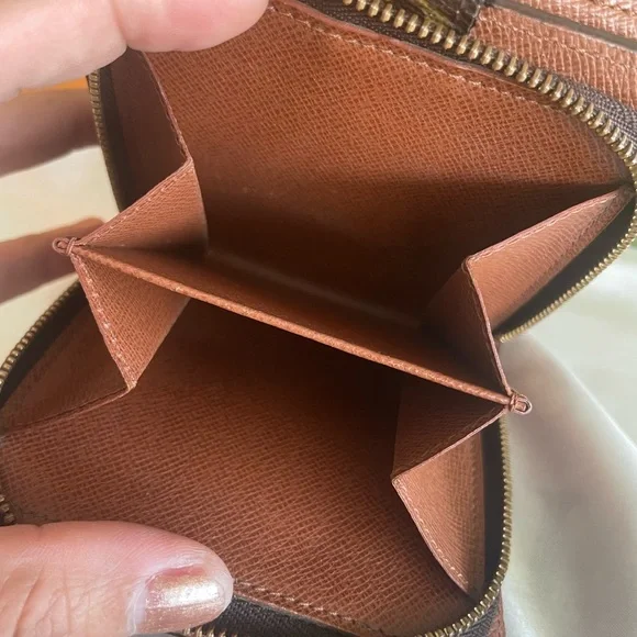 Louis Vuitton Brown and Gold Monogram Wallet - Picture 7 of 13